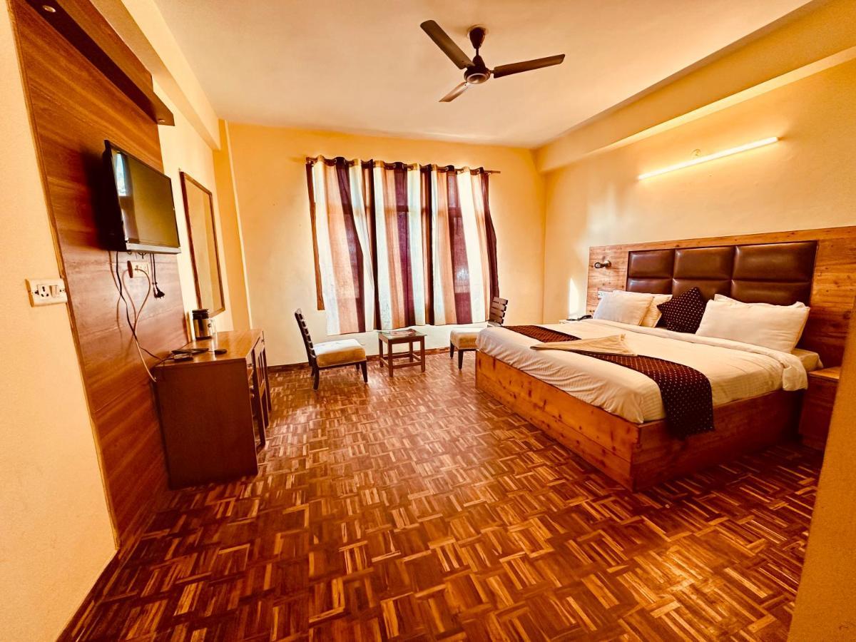 Hotel Grand Kalinga - Near Volvo Bus Stand Manali מראה חיצוני תמונה