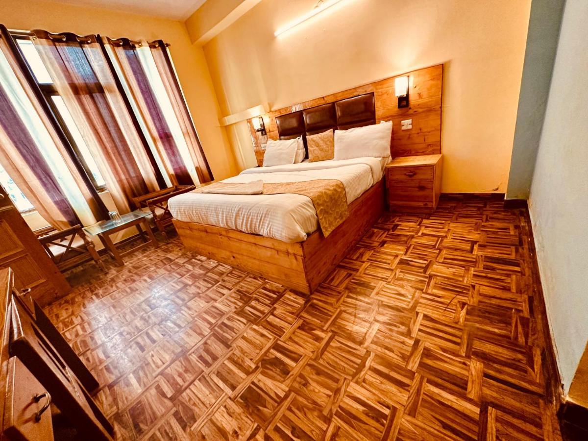 Hotel Grand Kalinga - Near Volvo Bus Stand Manali מראה חיצוני תמונה