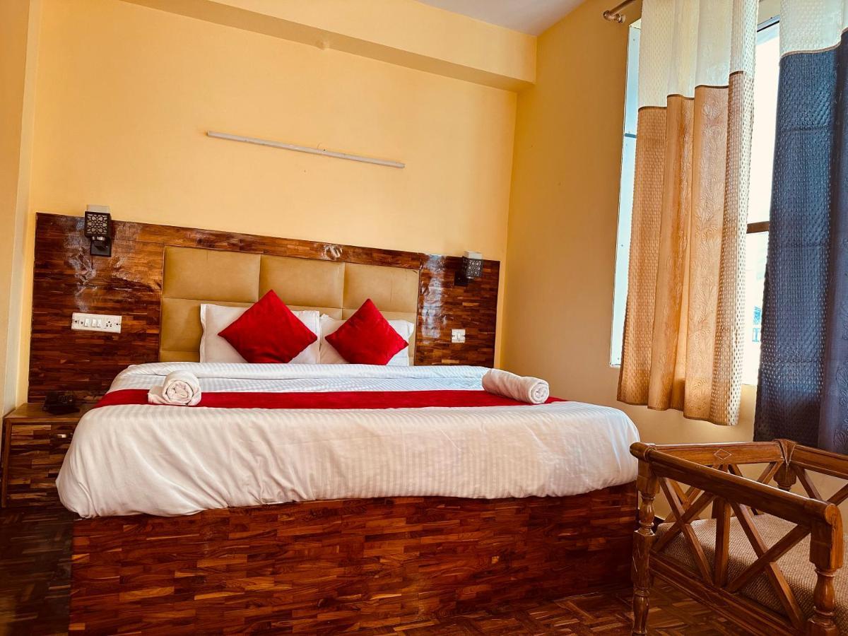 Hotel Grand Kalinga - Near Volvo Bus Stand Manali מראה חיצוני תמונה