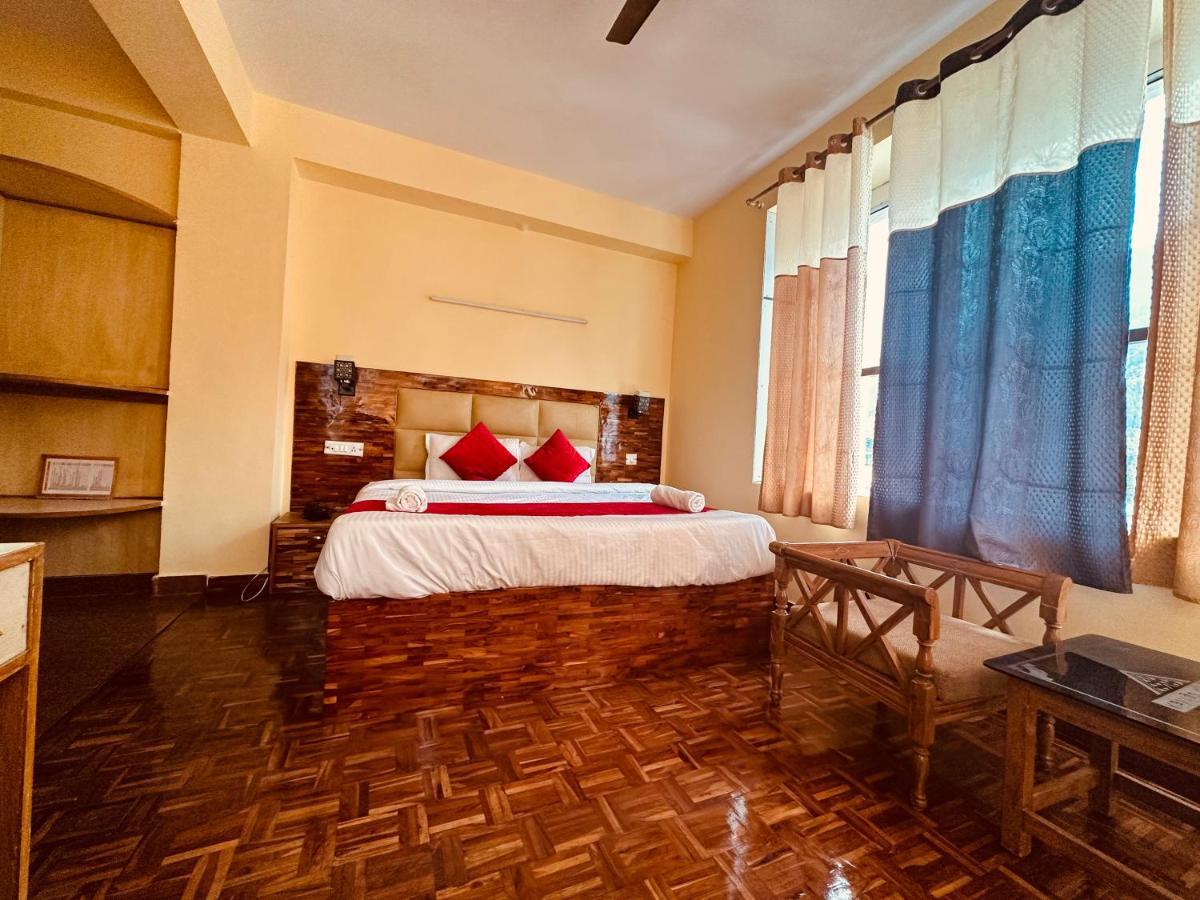 Hotel Grand Kalinga - Near Volvo Bus Stand Manali מראה חיצוני תמונה